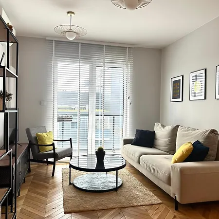 Mieszczanska 25 - Self Check-in 20h - Parking & Lift